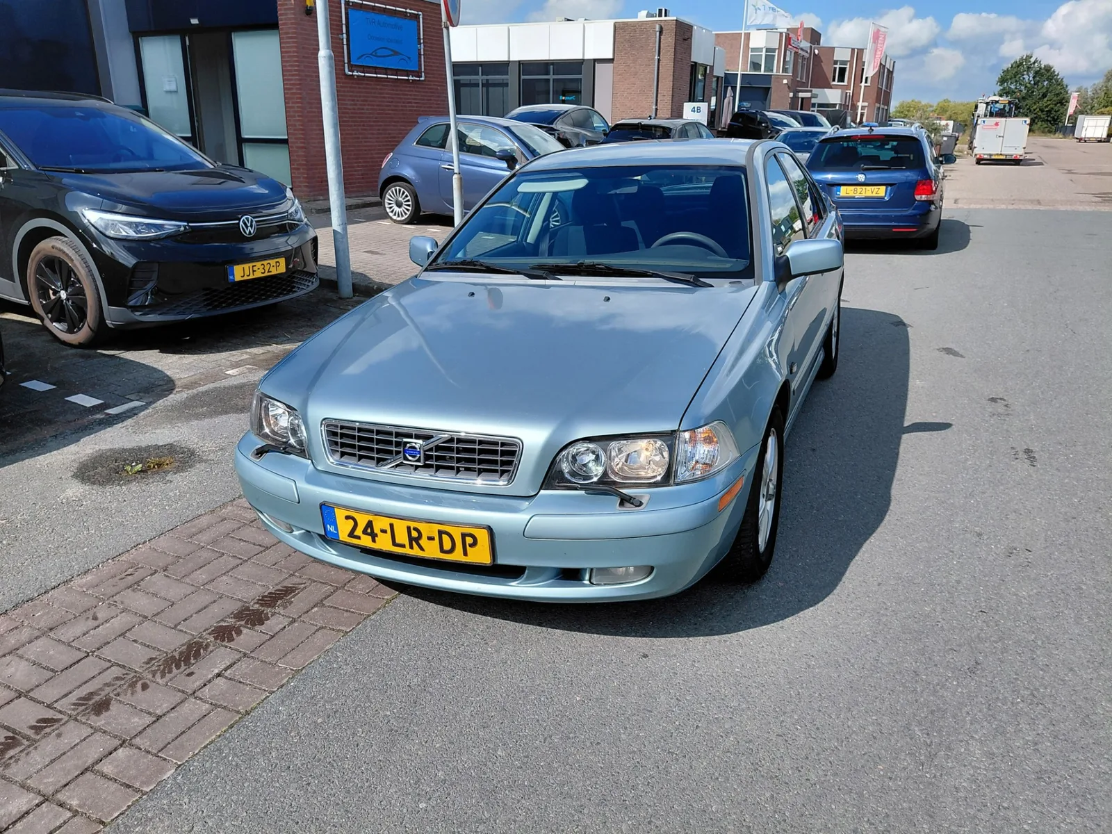 Volvo S40 (2003) — foto 1