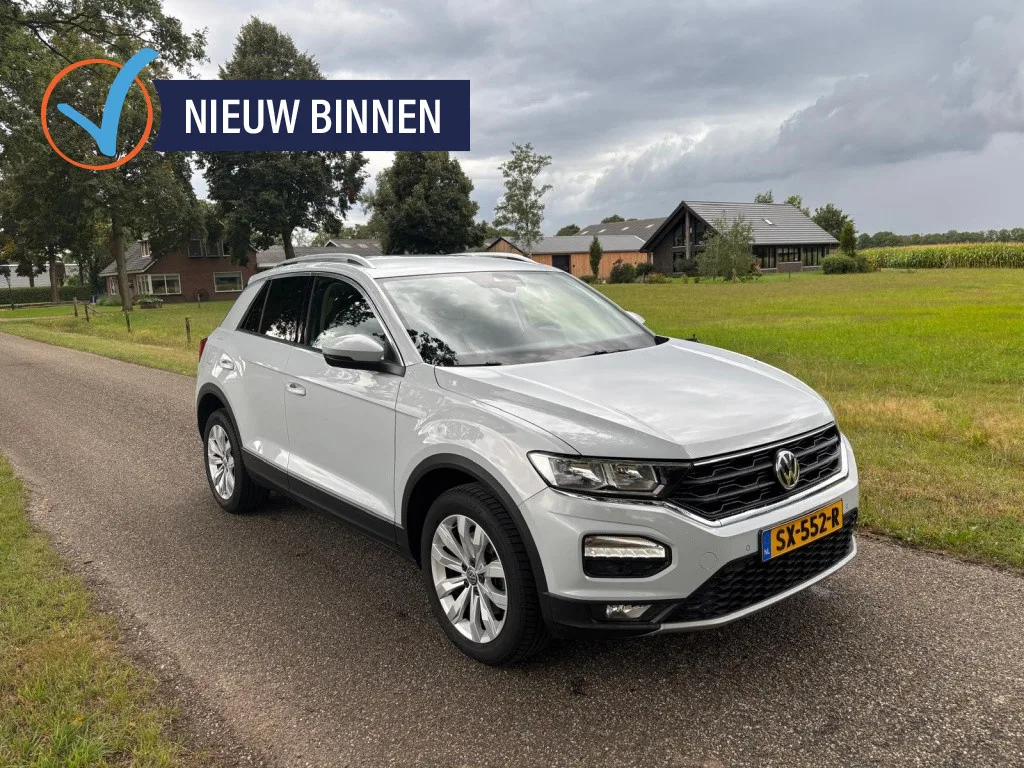 Volkswagen T-Roc (2018) — foto 1