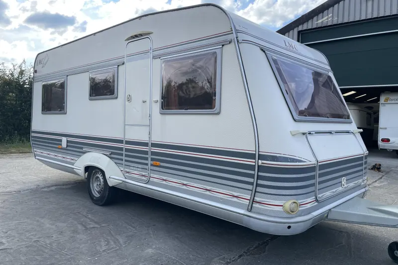 LMC Luxus (2001)
