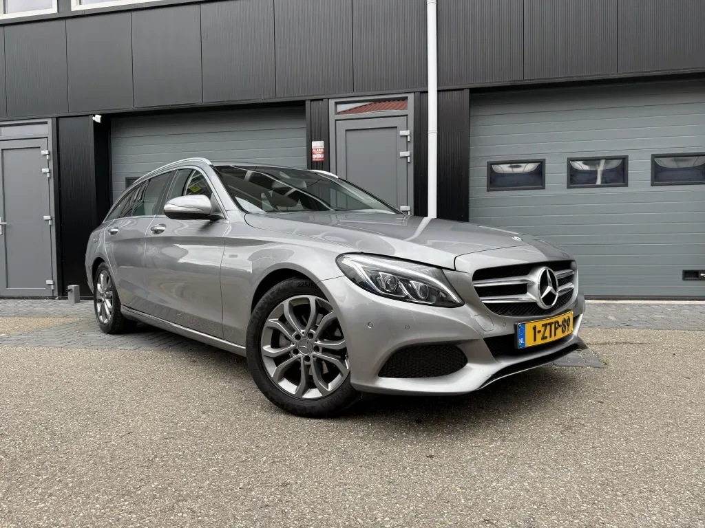 Mercedes-Benz C-Klasse (2015) — foto 1