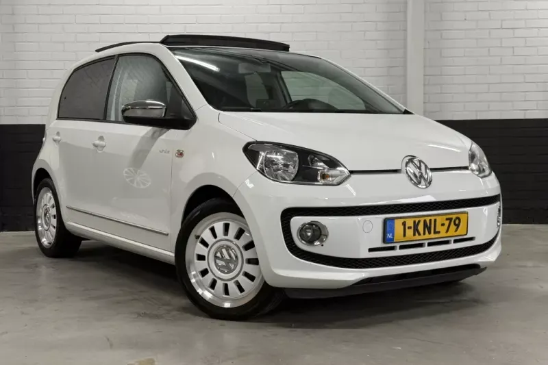 Volkswagen Up! (2013)