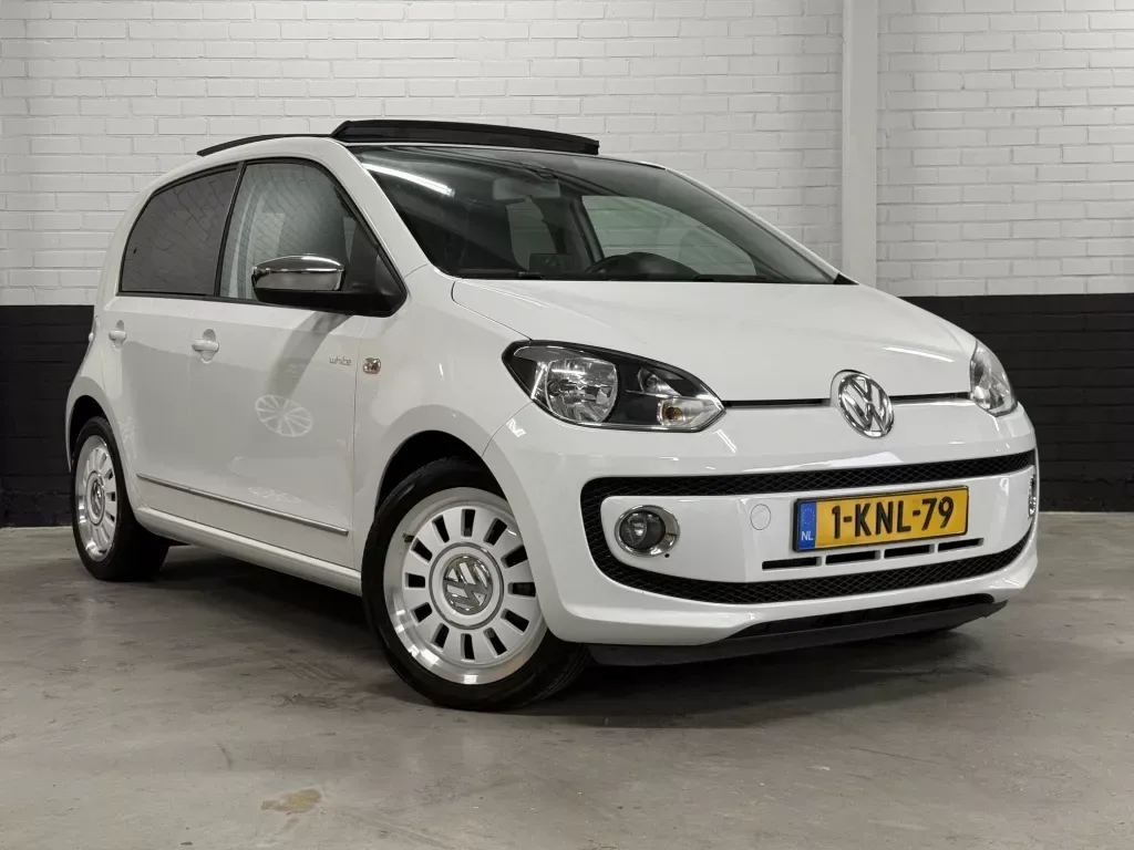 Volkswagen Up! (2013) — foto 1