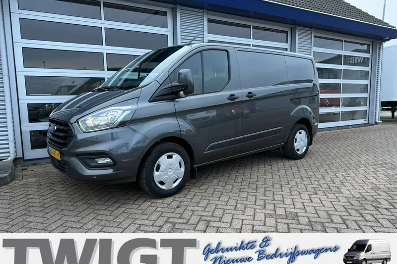 Ford Transit Custom (2023)