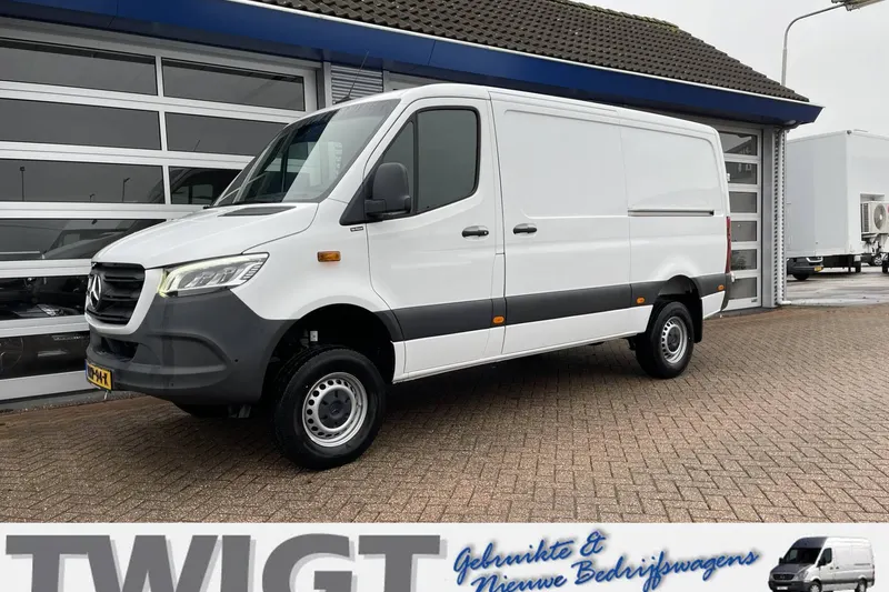 Mercedes-Benz Sprinter (2024)