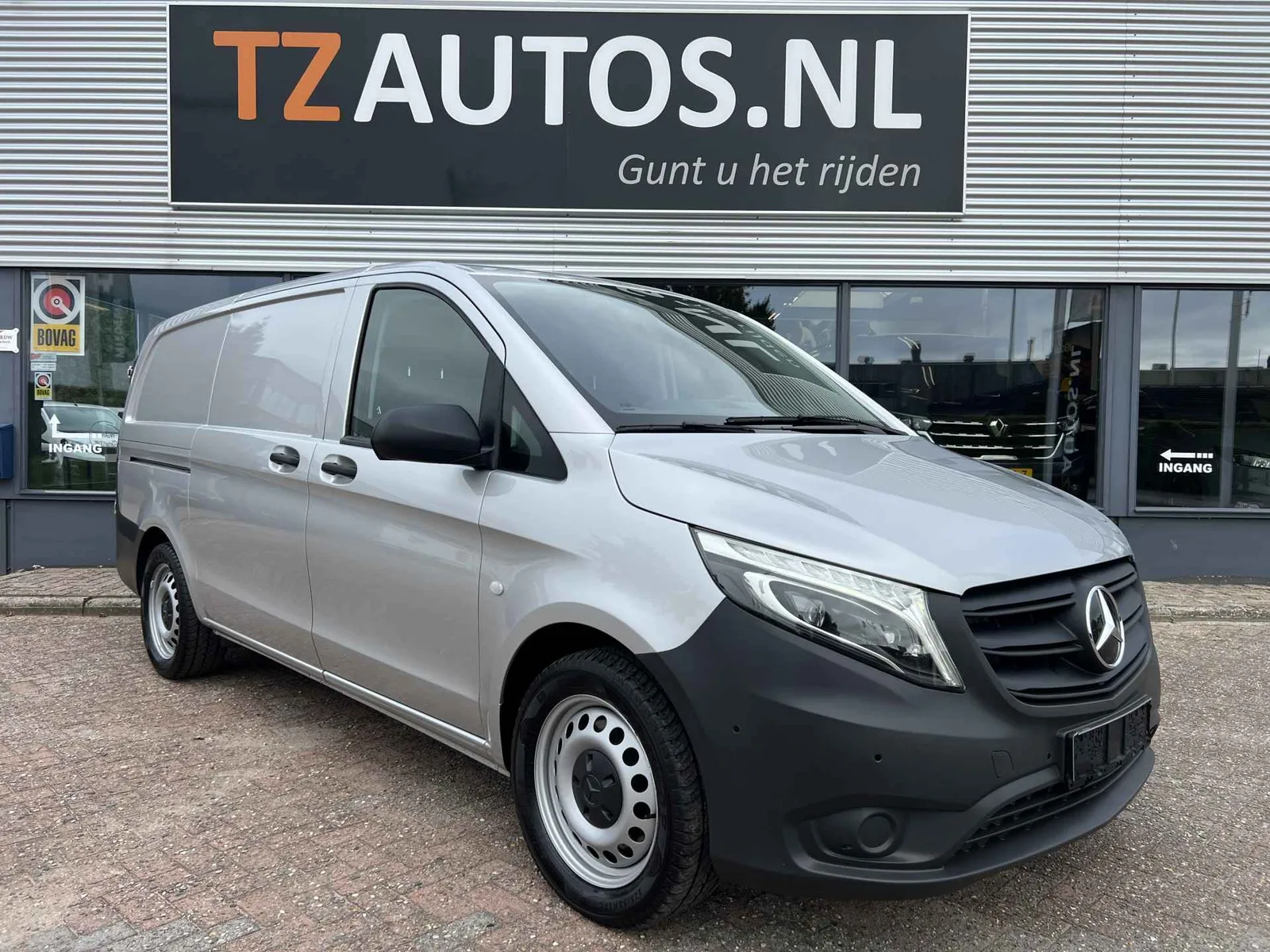 Mercedes-Benz Vito (2022) — foto 1
