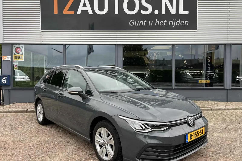 Volkswagen Golf (2022)