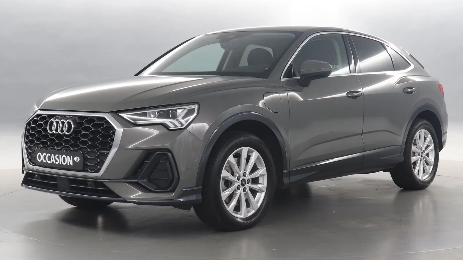 Audi Q3 Sportback (2021) — foto 1