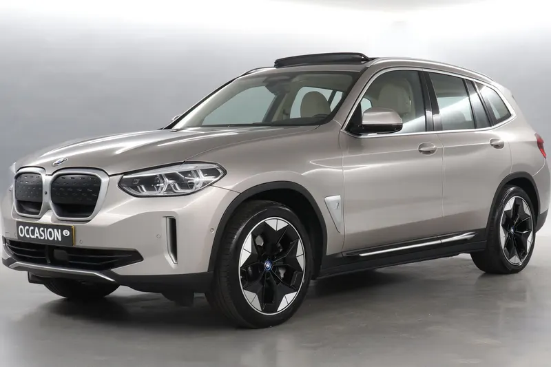 BMW iX3 (2021)