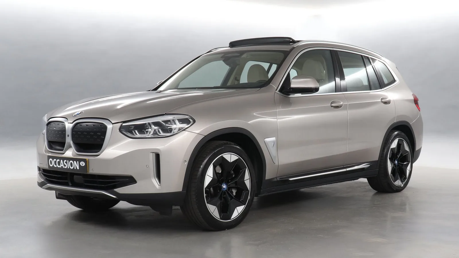 BMW iX3 (2021) — foto 1