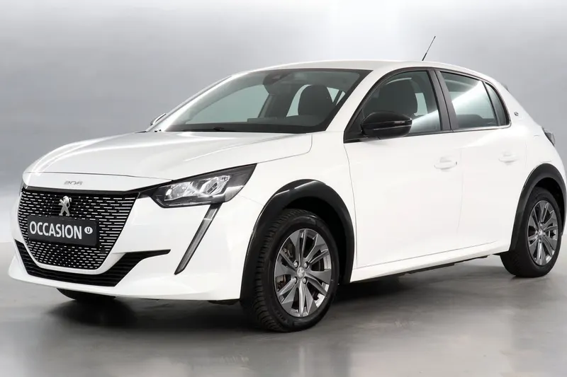Peugeot e-208 (2022)