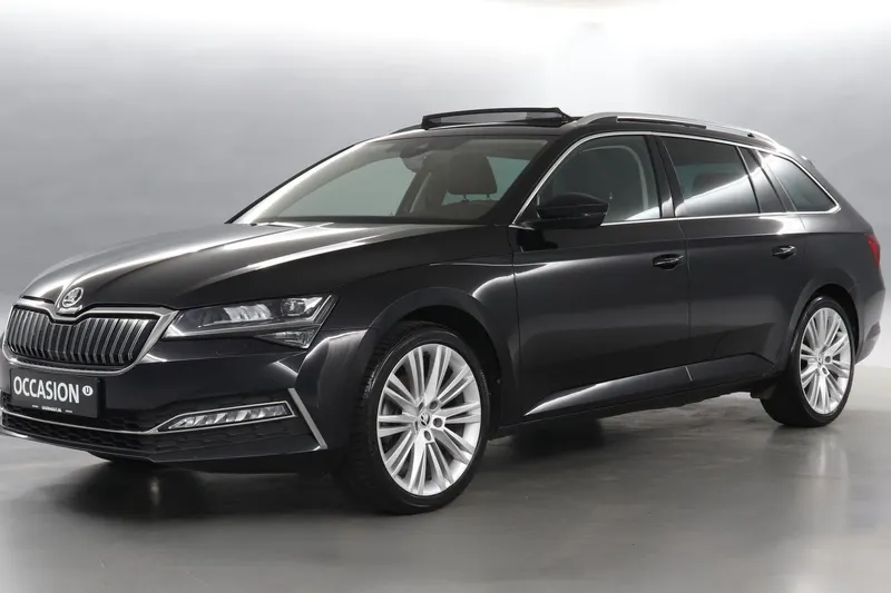 Škoda Superb (2022)
