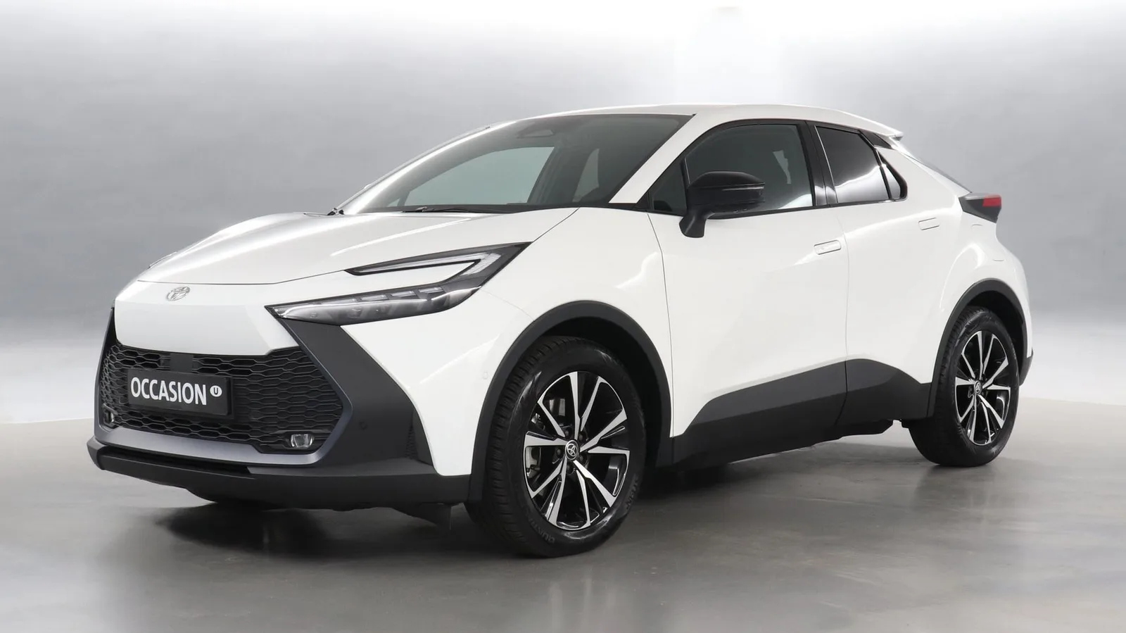 Toyota C-HR (2024) — foto 1