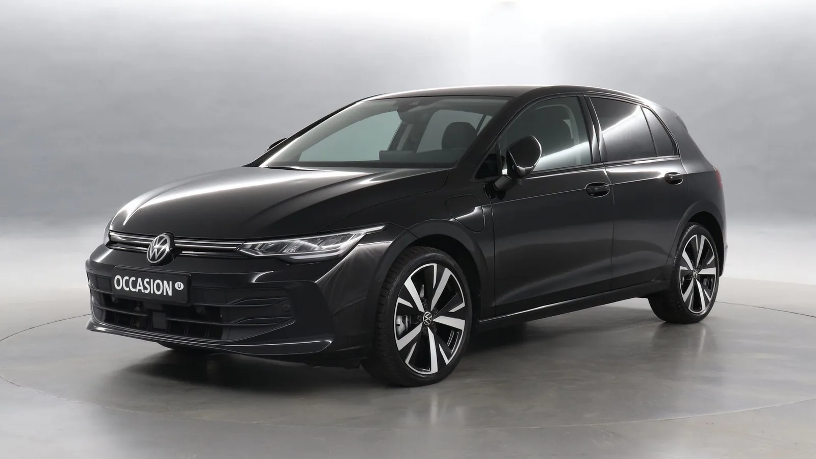 Volkswagen Golf (2025) — foto 1