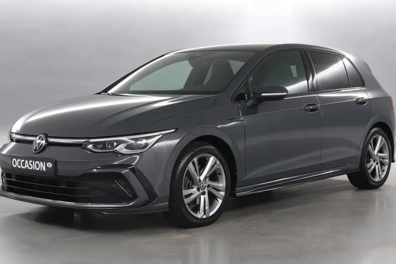 Volkswagen Golf (2024)