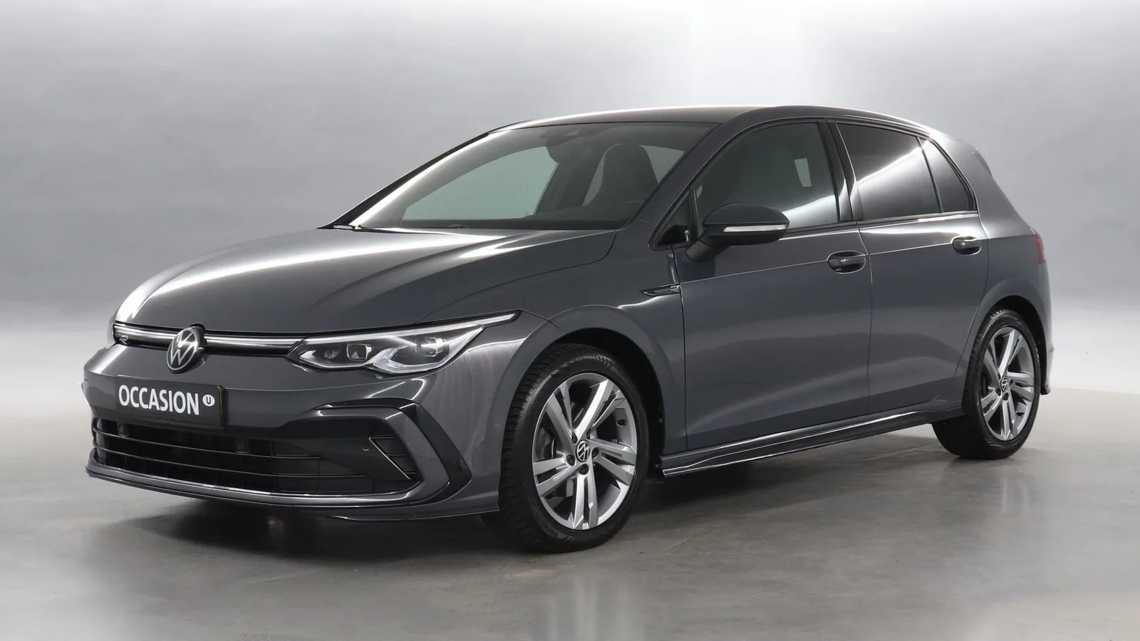 Volkswagen Golf (2024) — foto 1