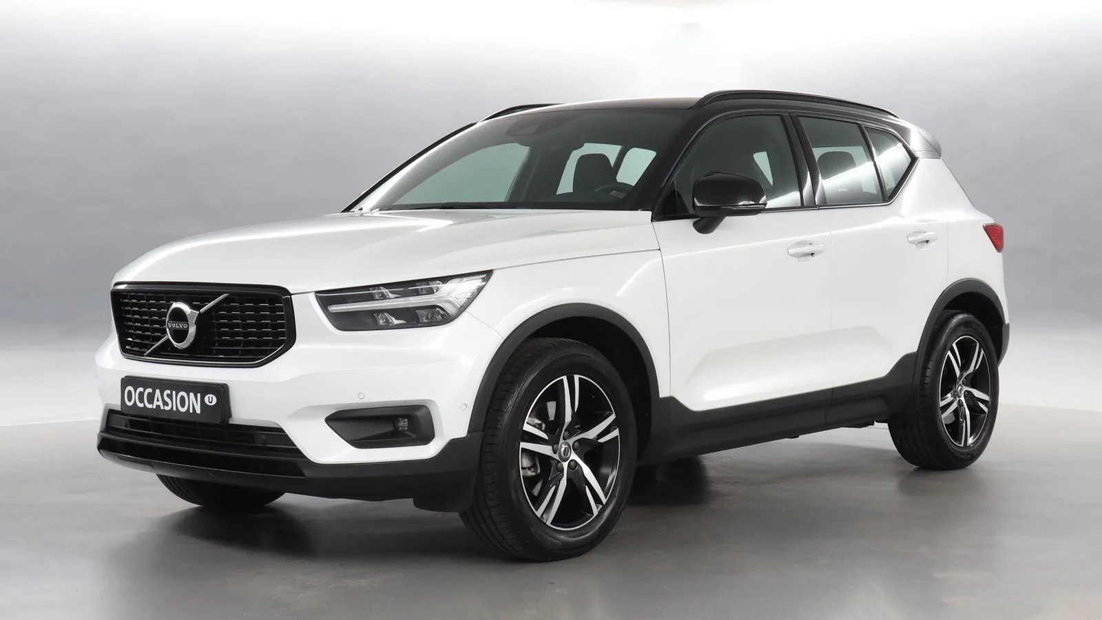 Volvo XC40 (2019) — foto 1