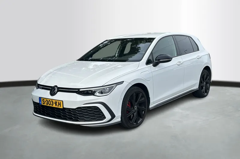 Volkswagen Golf (2022)