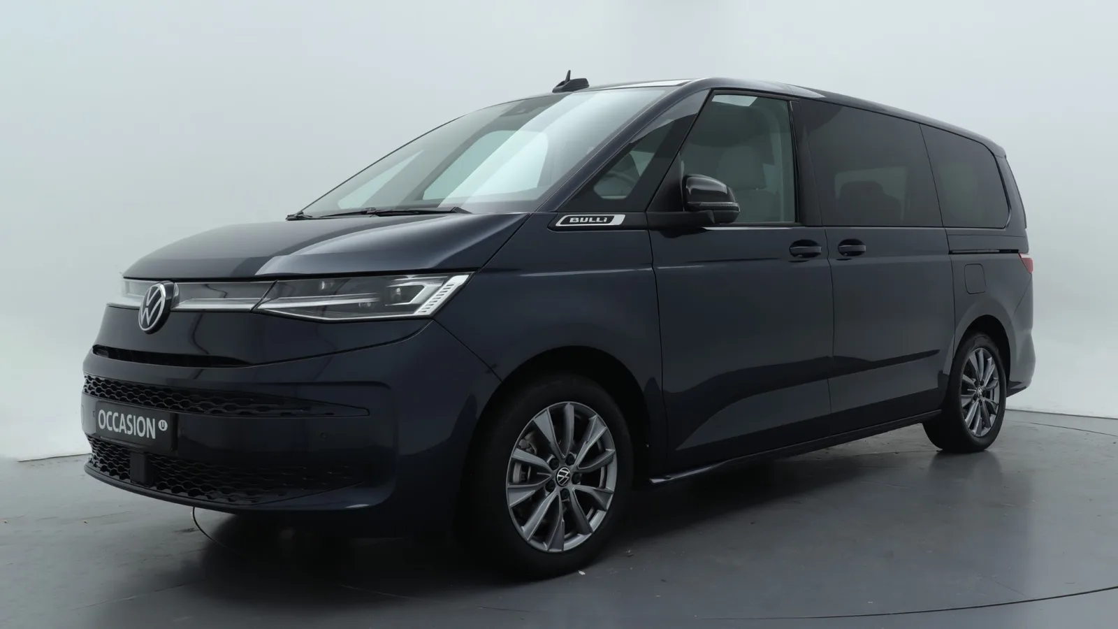 Volkswagen Multivan (2024) — foto 1