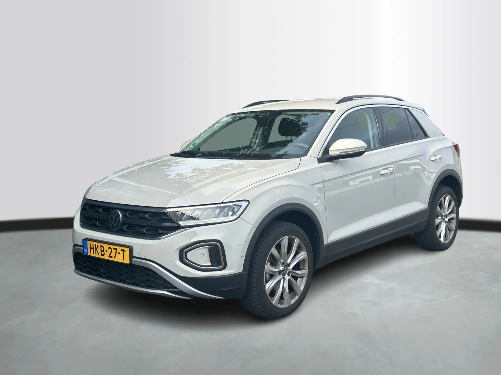 Volkswagen T-Roc (2025) — foto 1