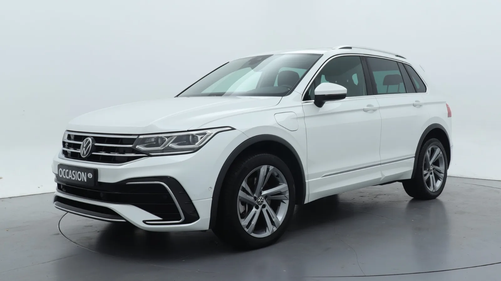 Volkswagen Tiguan (2022) — foto 1