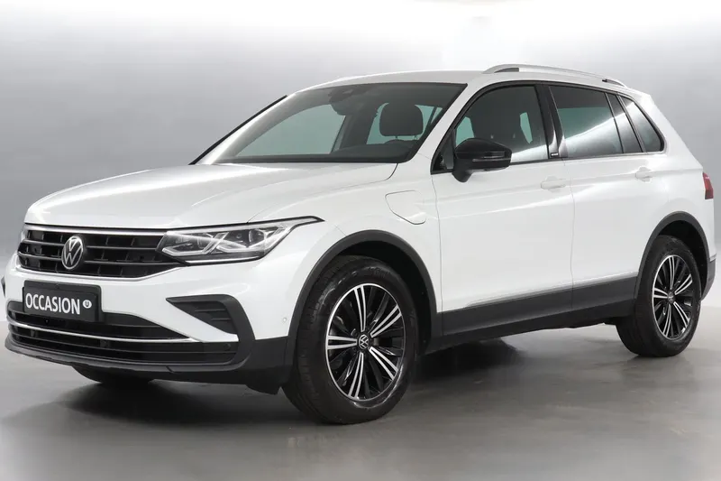 Volkswagen Tiguan (2023)