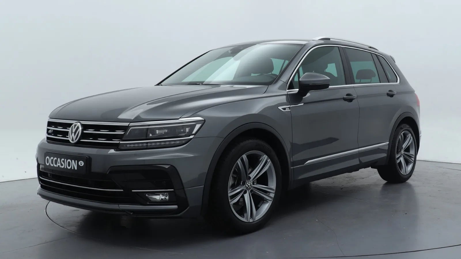 Volkswagen Tiguan (2020) — foto 1