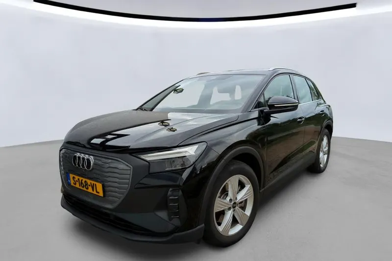 Audi Q4 e-tron (2023)