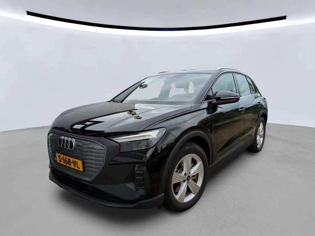 Audi Q4 e-tron (2023) — foto 1