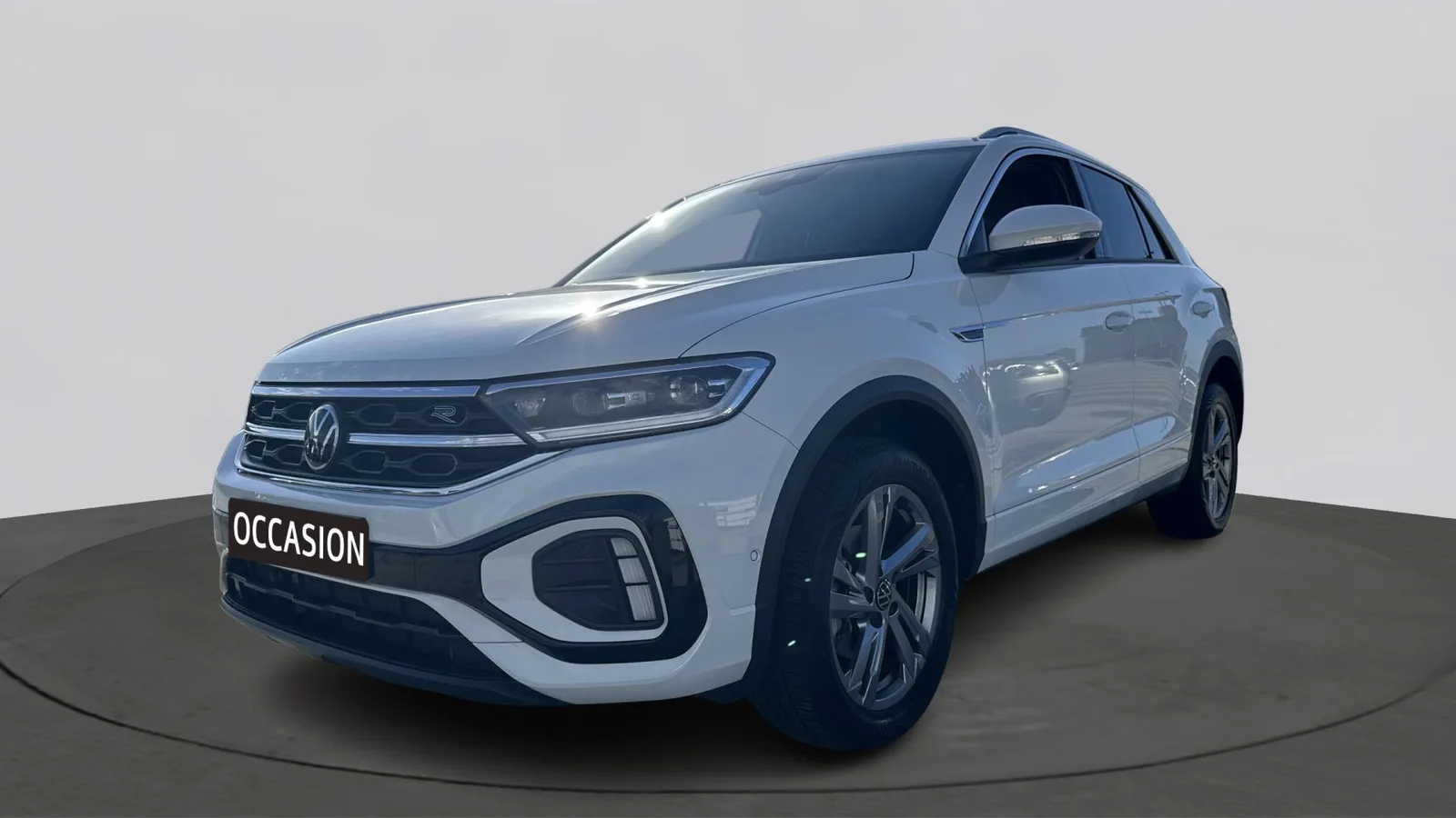Volkswagen T-Roc (2024) — foto 1