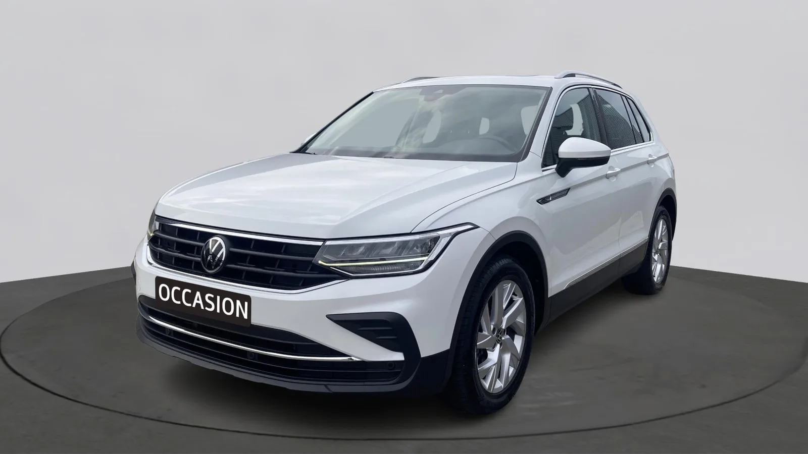 Volkswagen Tiguan (2023) — foto 1
