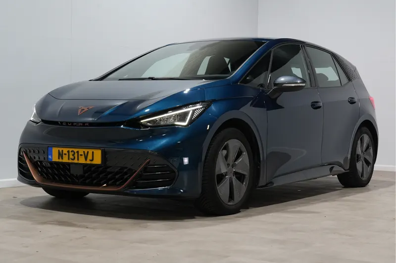 CUPRA Born (2021)