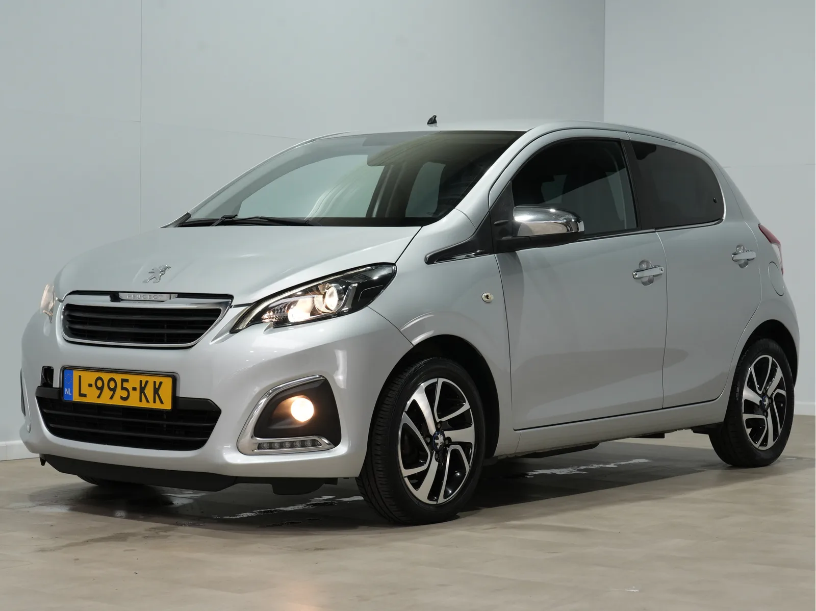 Peugeot 108 (2021) — foto 1