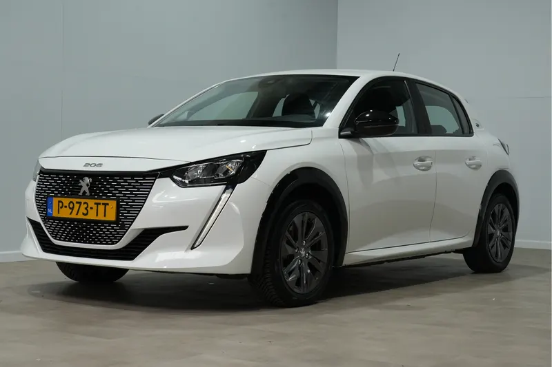 Peugeot e-208 (2022)