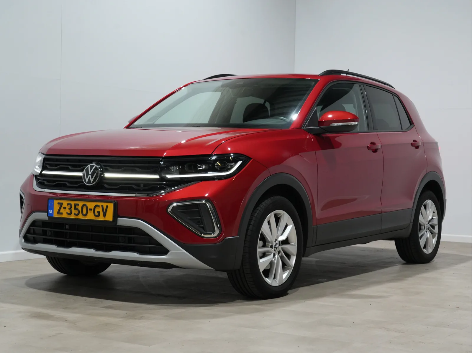 Volkswagen T-Cross (2024) — foto 1