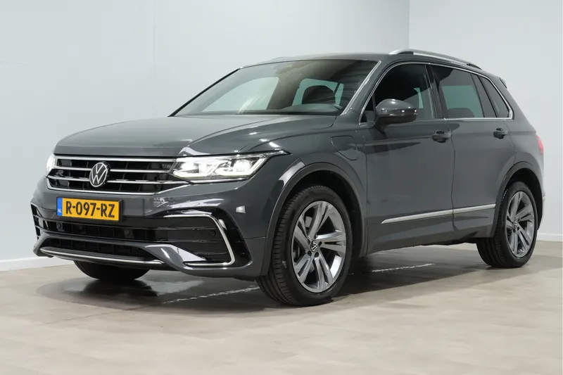 Volkswagen Tiguan (2022)