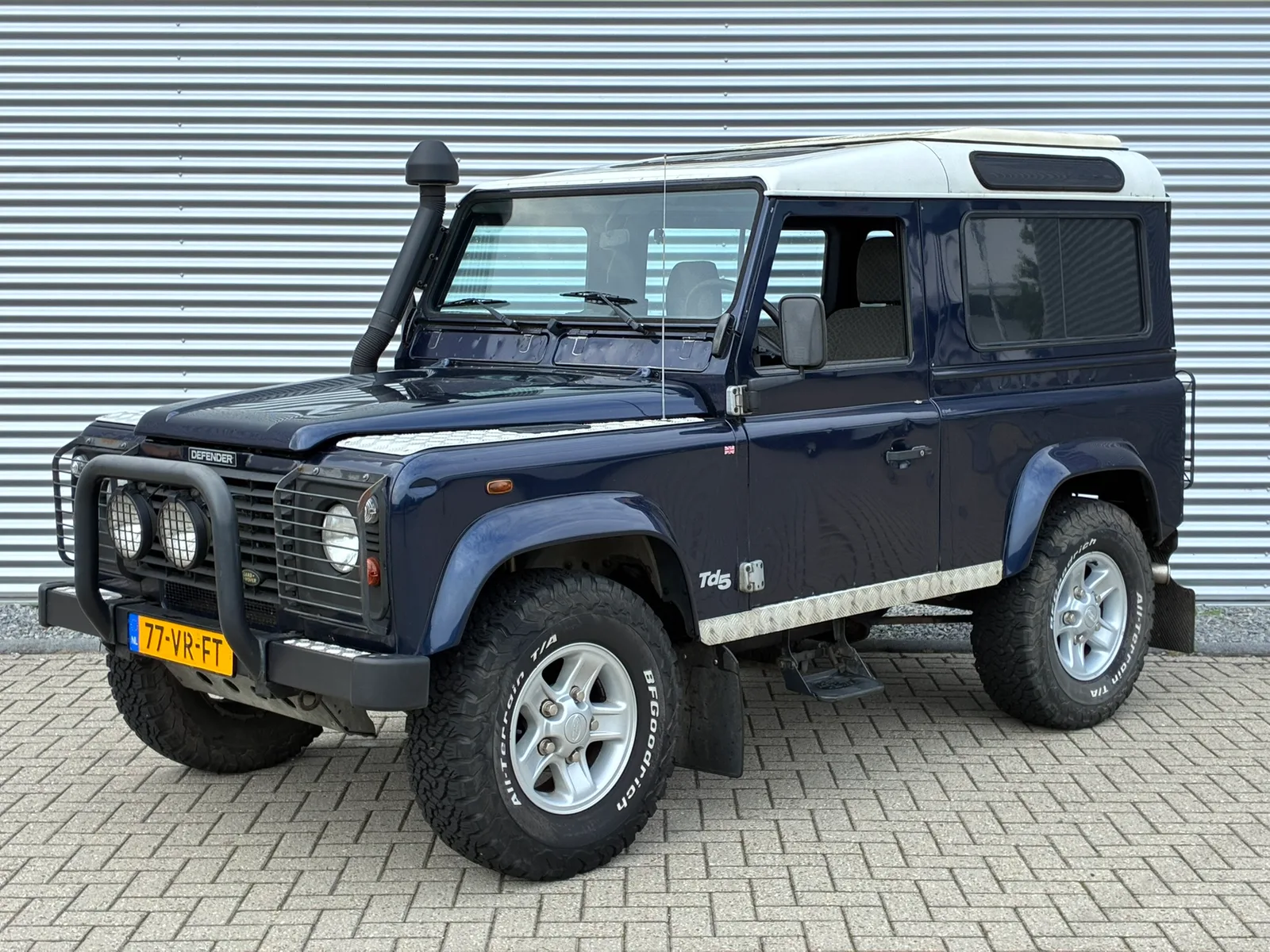 Land Rover Defender (2000) — foto 1