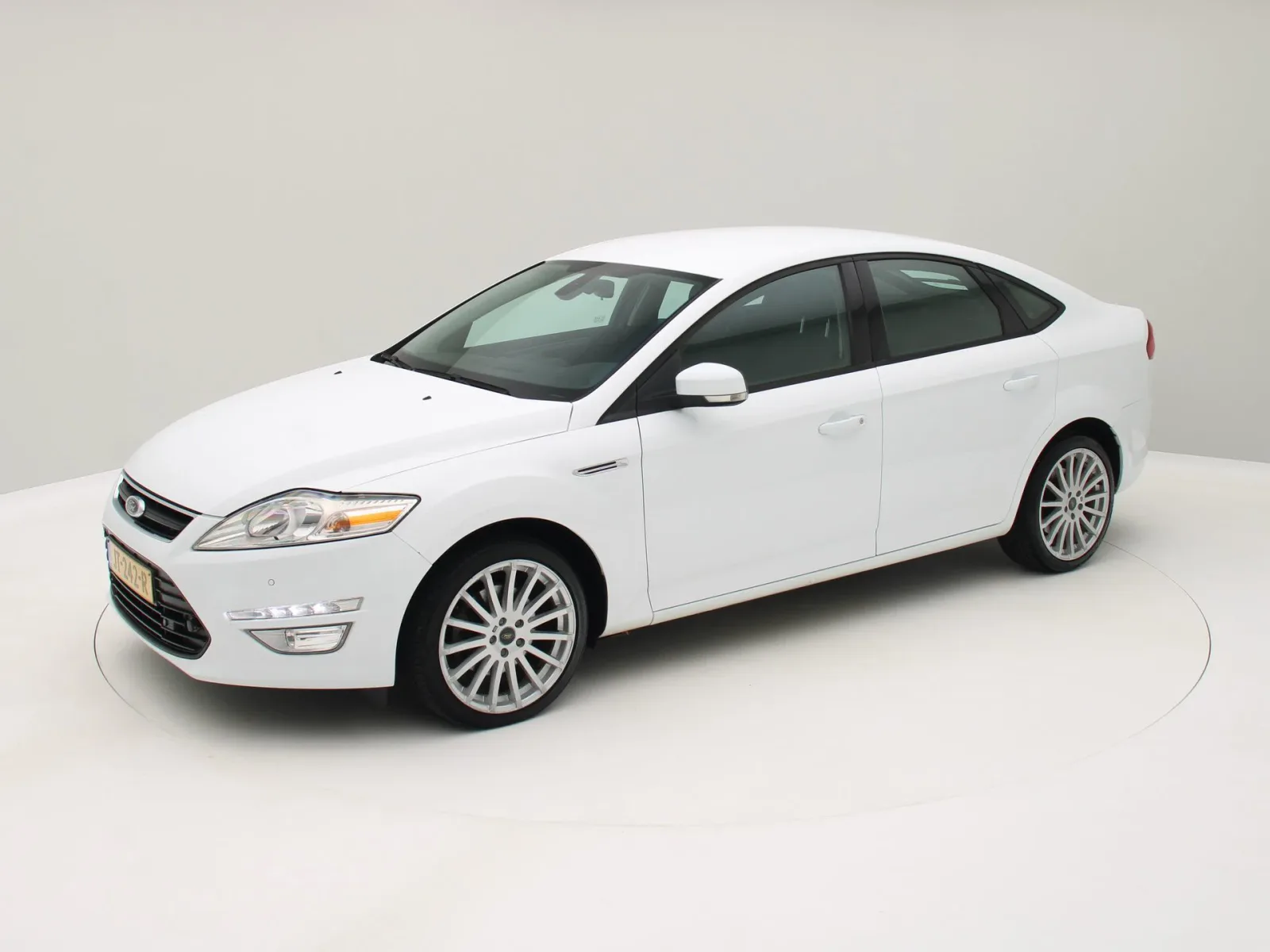 Ford Mondeo (2011) — foto 1