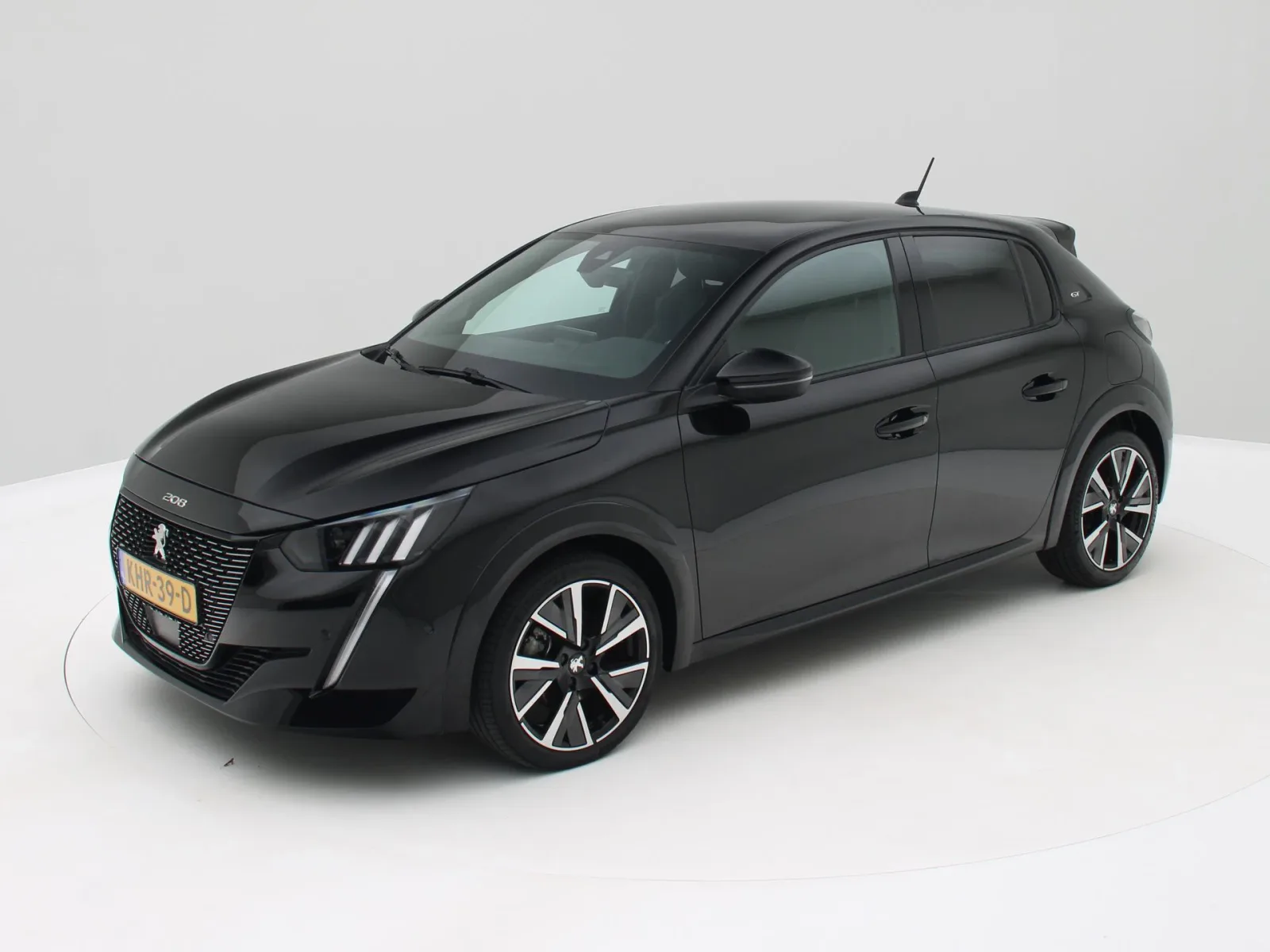 Peugeot 208 (2022) — foto 1