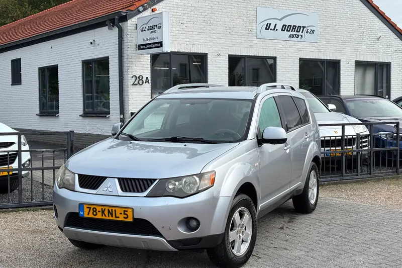 Mitsubishi Outlander (2010)