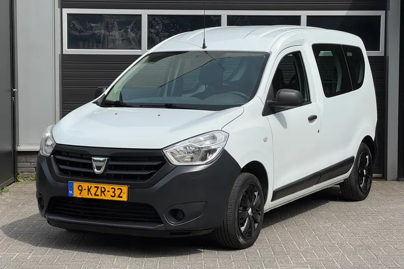 Dacia Dokker (2013)