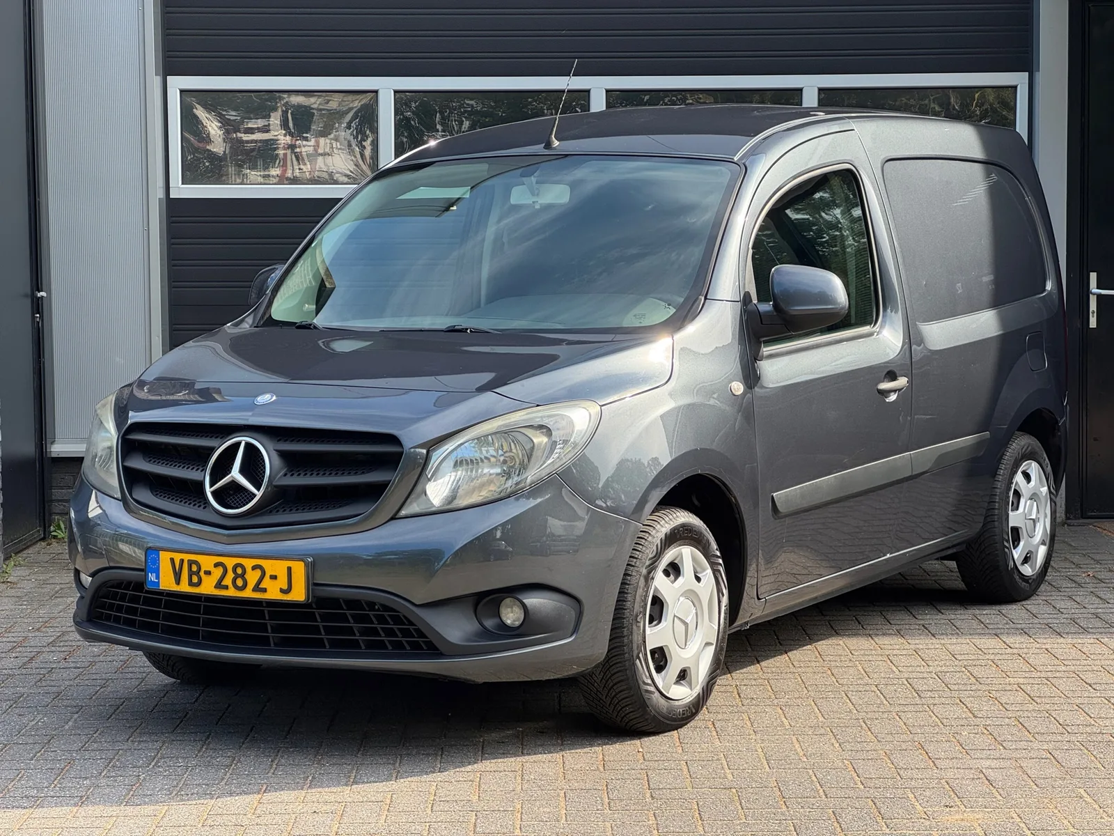 Mercedes-Benz Citan (2013) — foto 1