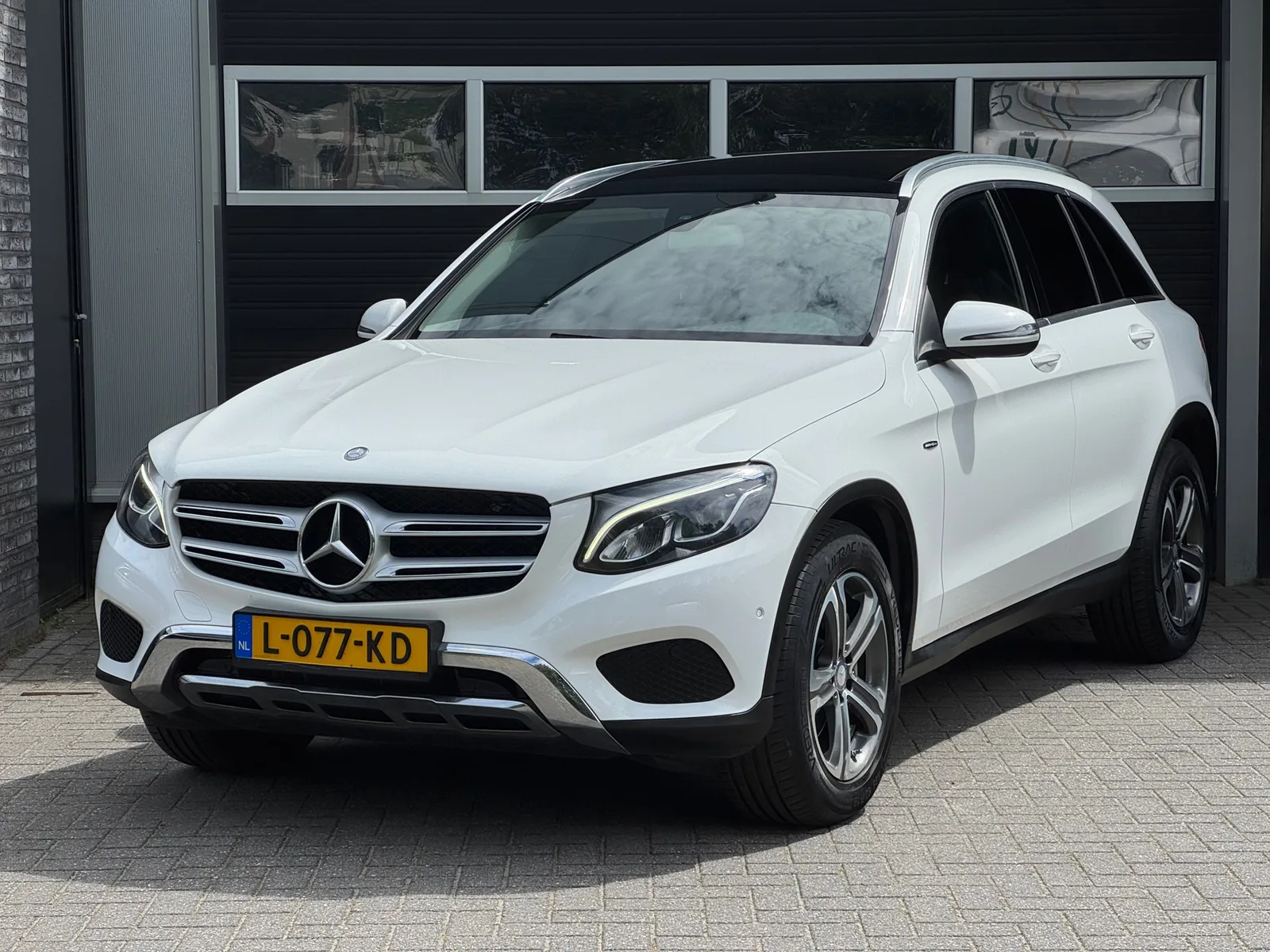 Mercedes-Benz GLC-Klasse (2016) — foto 1