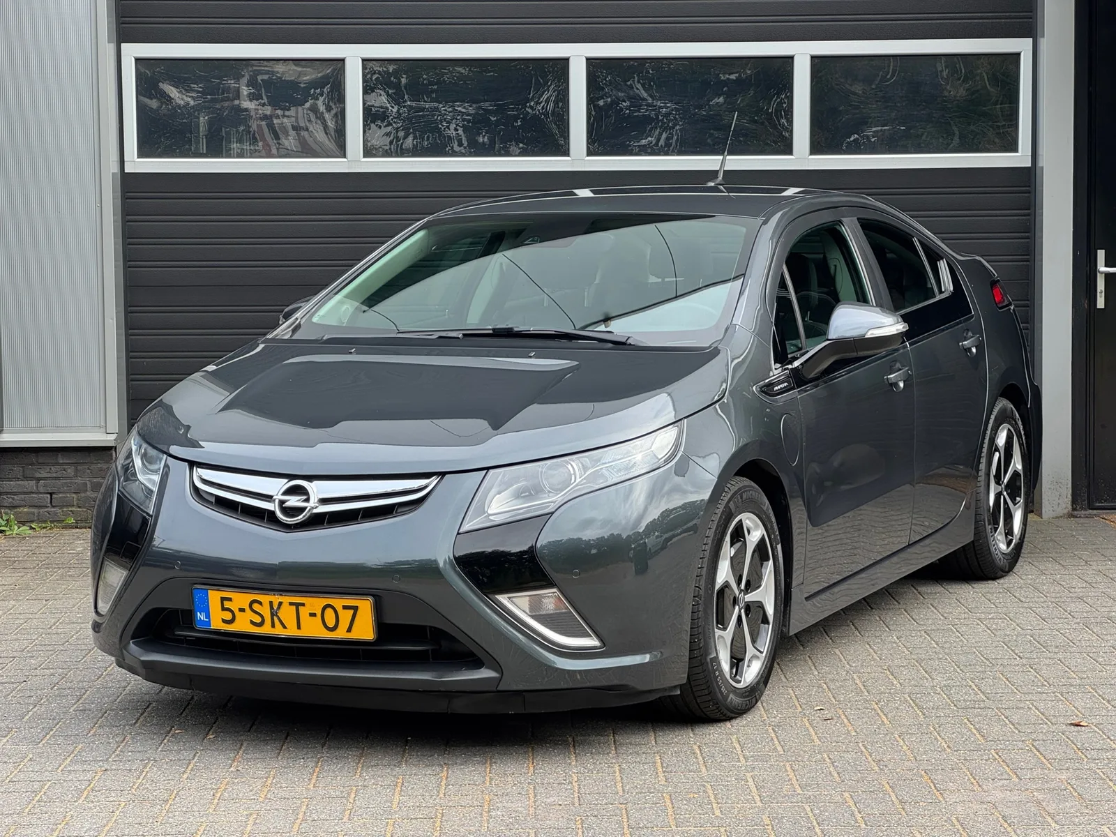 Opel Ampera (2013) — foto 1