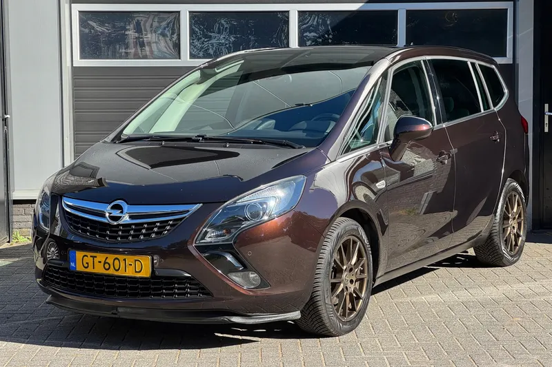 Opel Zafira (2015)