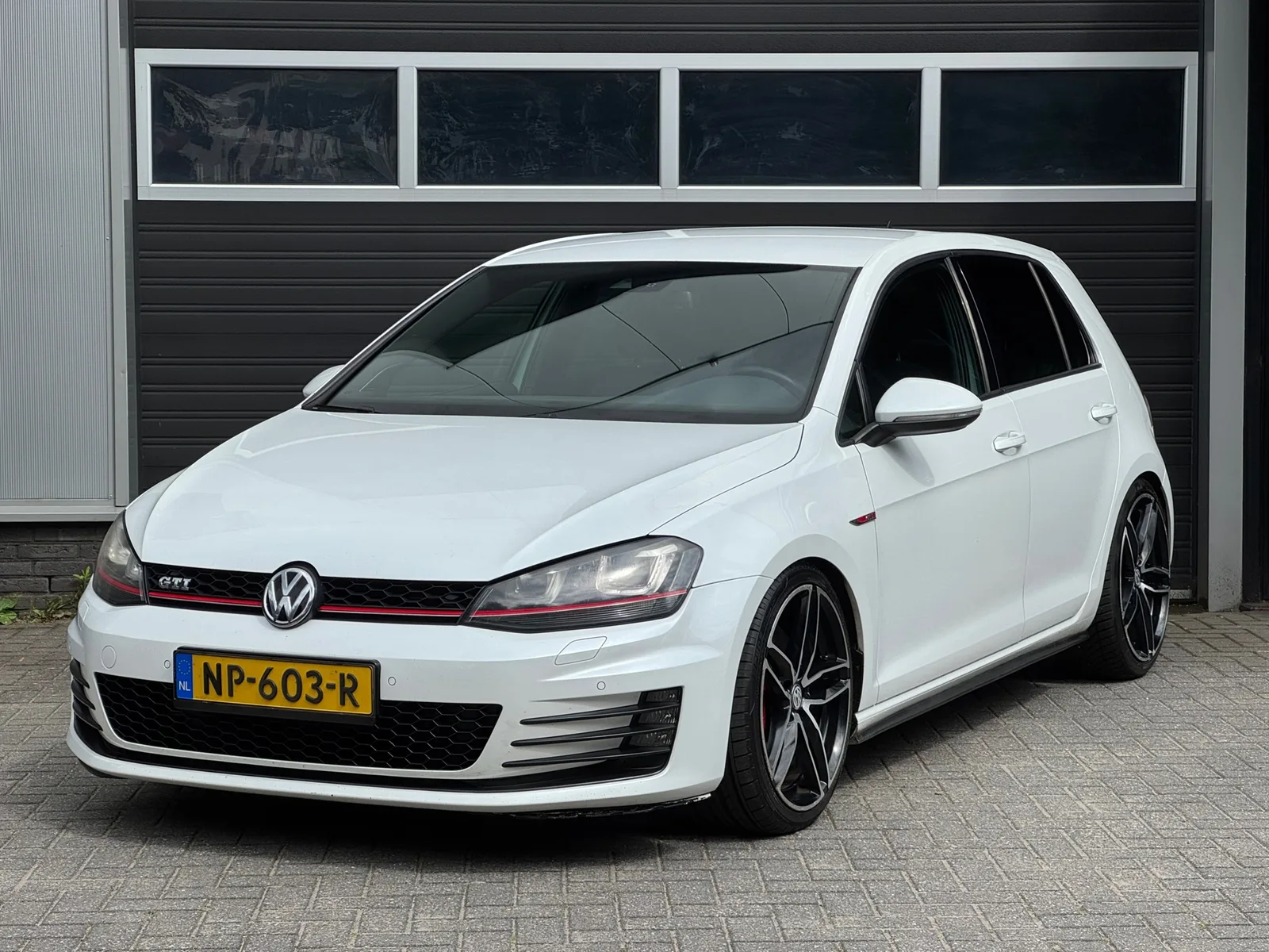 Volkswagen Golf (2013) — foto 1