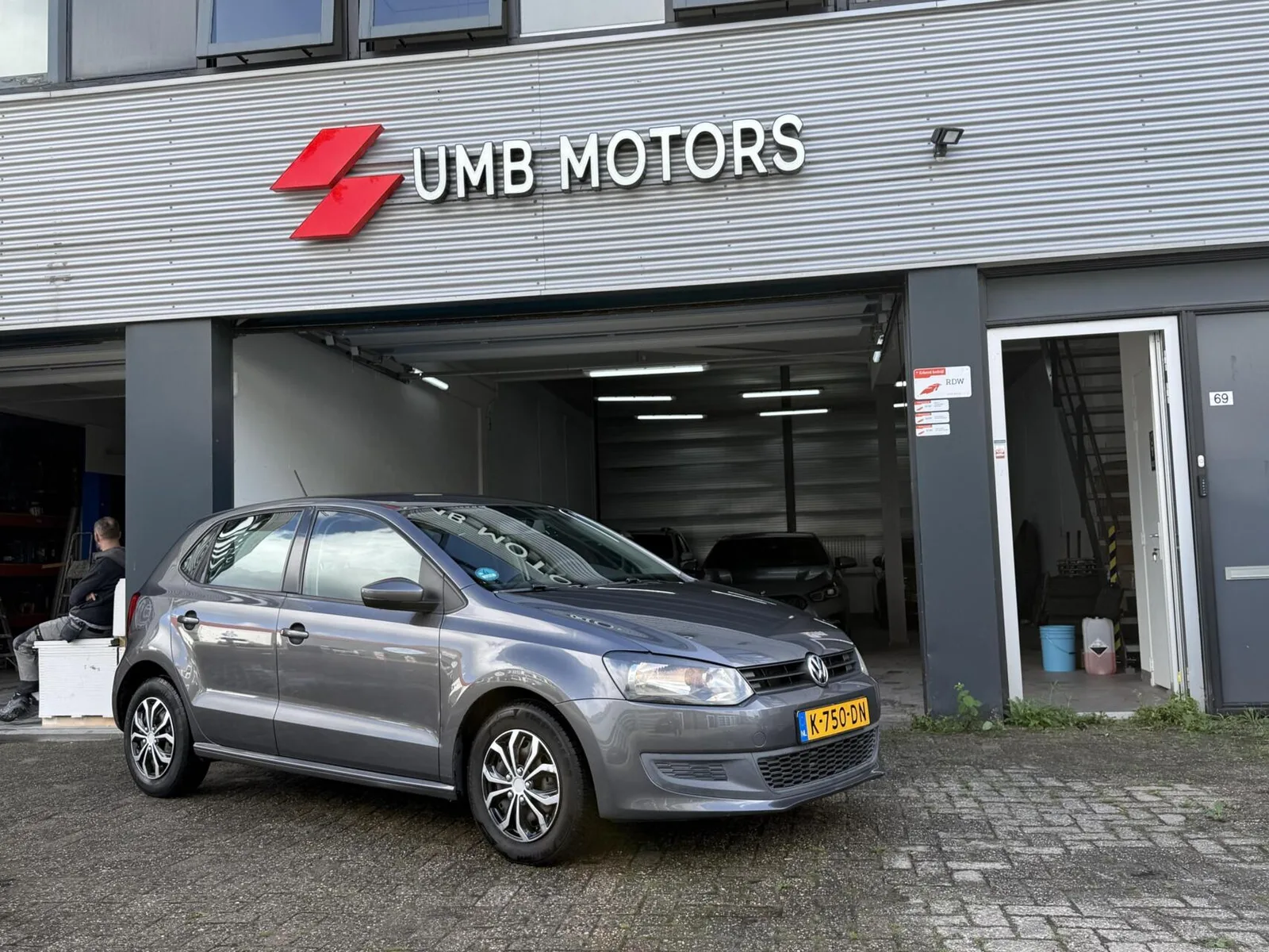 Volkswagen Polo (2010) — foto 1