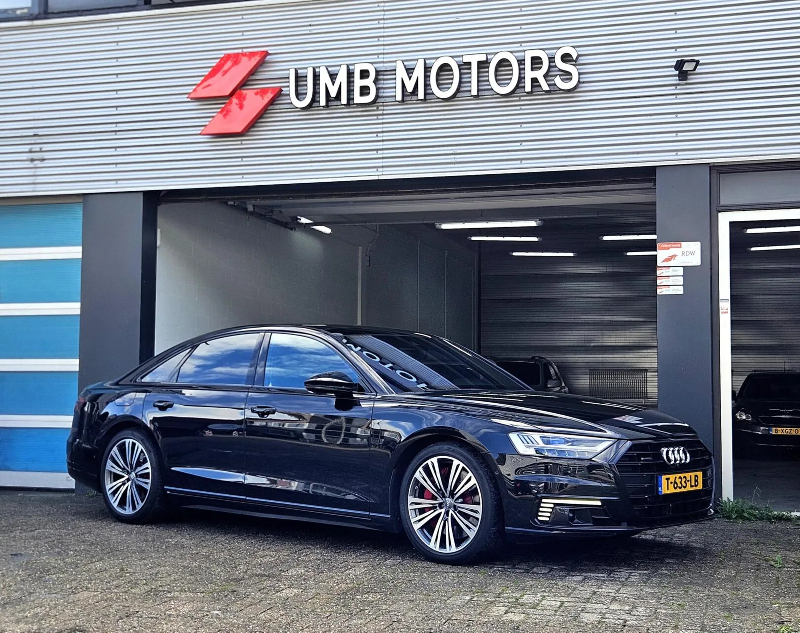 Audi A8 (2020) — foto 1