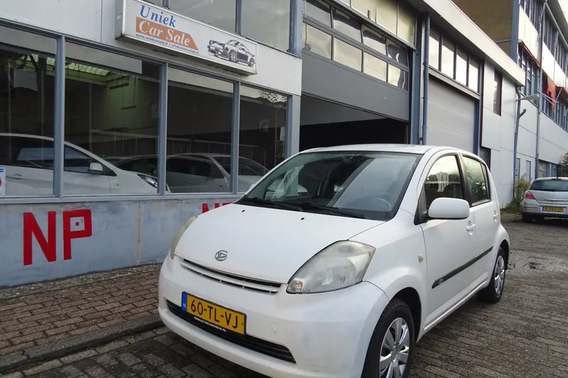 Daihatsu Sirion (2006)