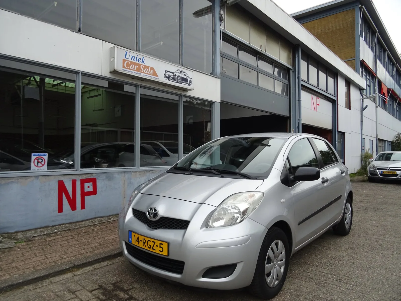Toyota Yaris (2011) — foto 1