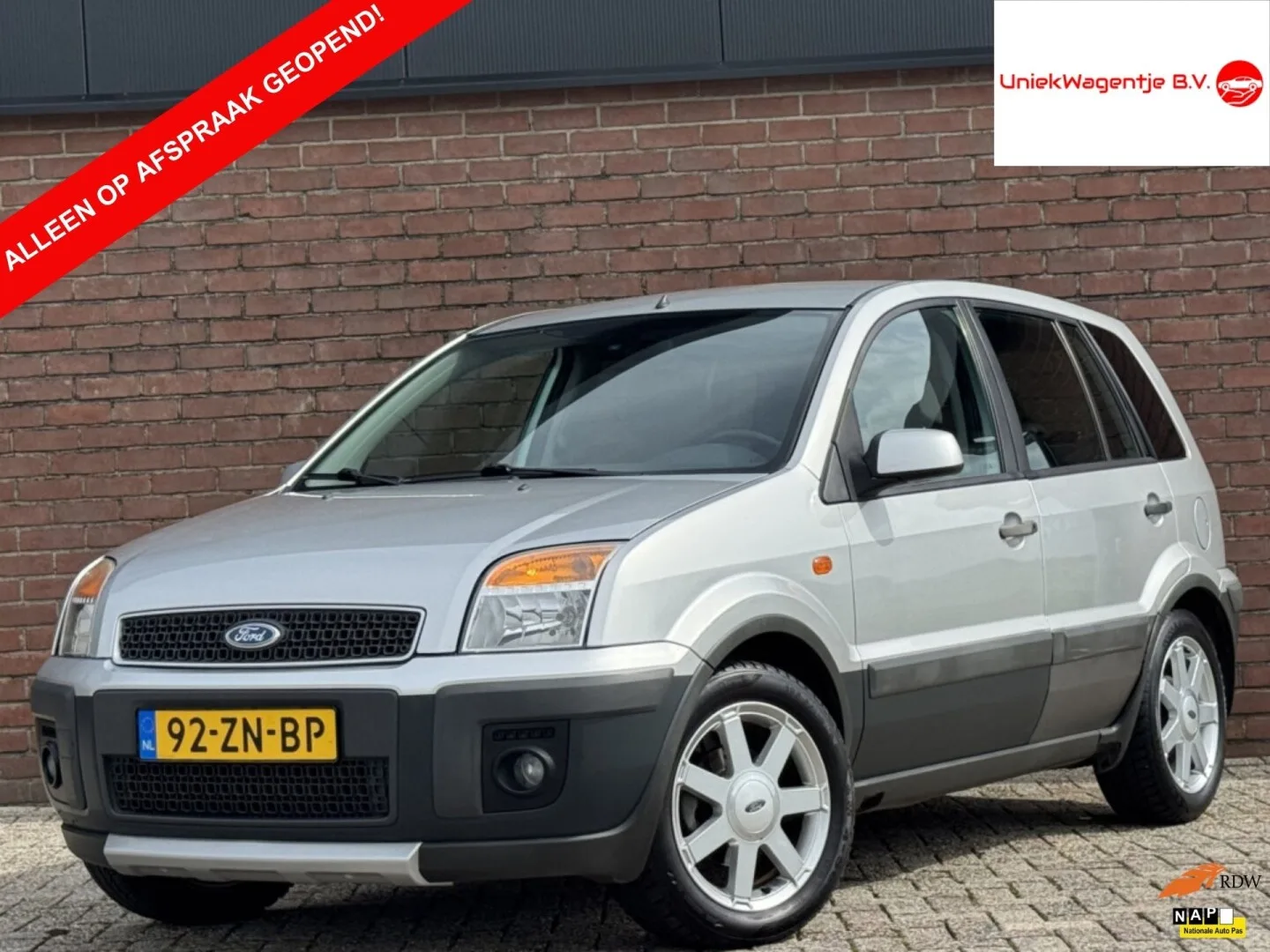 Ford Fusion (2008) — foto 1